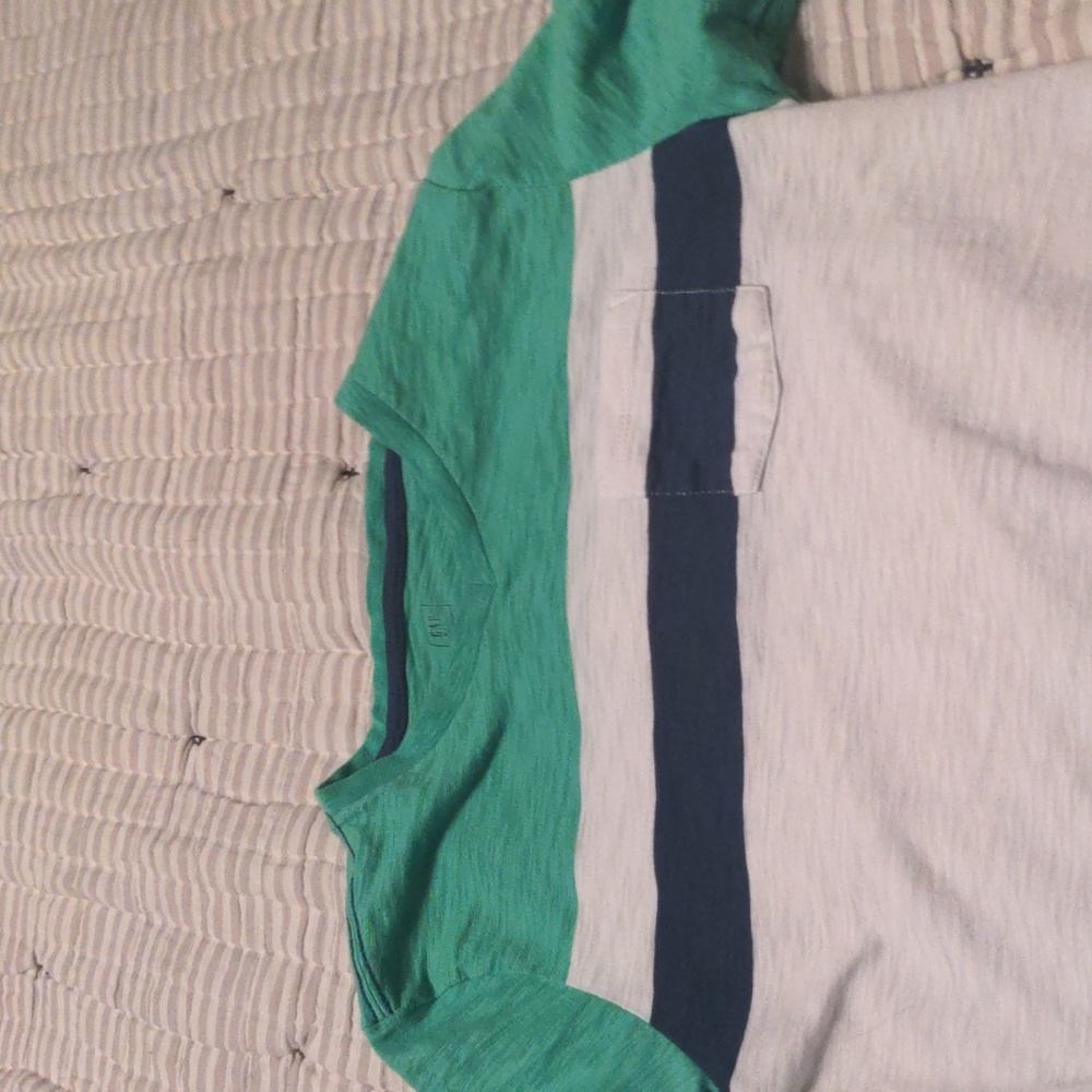 Short sleeve shirt